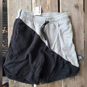 NUNUNU boys SZ 8-9Y NWT GRAY BLACK 2-TONE + logo bummies Comfy shorts
